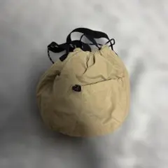 ベージュ ナイロン ドローストリングバッグ