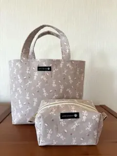 ランチバッグ　トートバッグ　ポーチ　セット　うさぎ　プレゼントやお返しにも♪