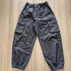 140センチ　GU ドライワイドカーゴジョガーパンツ　グレー