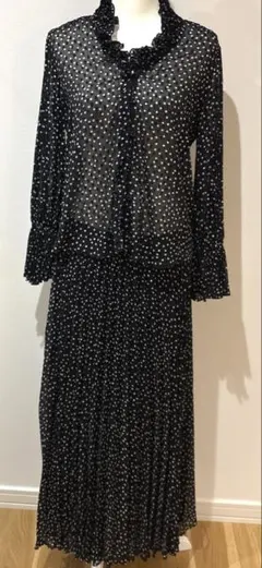 EMPORIO ARMANI ドット ブラウス プリーツスカート セット 黒