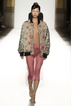 Item thumbnail for item 542103f7-15a8-46b5-ac39-397f428914f1