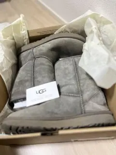 2025年最新】uggクラシックショートの人気アイテム - メルカリ