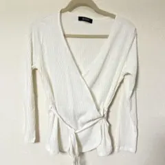 白　デザイン　ロンT