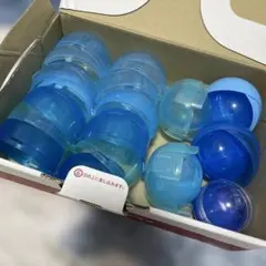 ガチャガチャ　空カプセル　16個