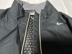 Nike ブラック ウインドブレーカー　ブルゾン