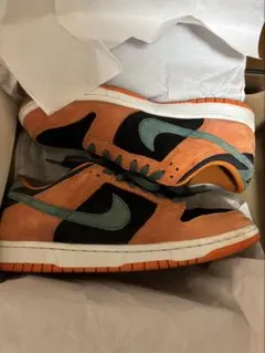 Nike スエード スニーカー オレンジ/ブラック