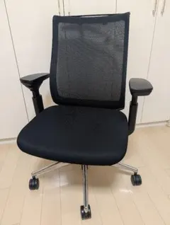 オカムラ コンテッサ CM31B 可動肘 メッシュ ブラック - メルカリ