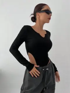 SHEIN ハイカット ボディスーツ Tシャツ