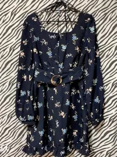 【美品】 小花柄　ネイビー　春服ワンピース　Lサイズ　フレア　ウエスト調整のサムネイル