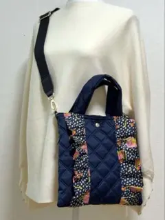 リバティ　ジュニパー♡撥水ナイロンキルトのフリルバッグ（ショルダーベルト付き）