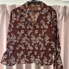 花柄ブラウン長袖シャツ