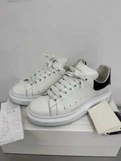 Alexander McQueen ホワイト スニーカー 40のサムネイル