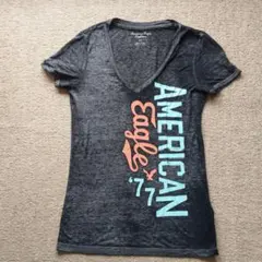 アメリカンイーグルのTシャツ