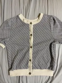 グレーとホワイトの半袖カーディガン 2way