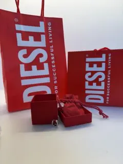 【新品未使用の美品】DIESEL フープピアス 片耳用　箱・紙袋類全て付のサムネイル