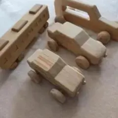 木製おもちゃ車4点セット