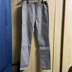 UNIQLO ストレッチパンツ　ベージュ