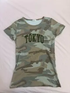 brandy melville Tokyo 迷彩柄 Tシャツのサムネイル