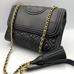 チェーンショルダーバッグ　トリーバーチ　ゴールド金具　レザー　エンボス　肩掛け