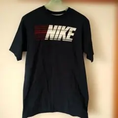 未使用　NIKE ネイビー Tシャツ Mサイズ