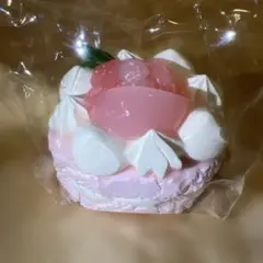 海外スクイーズ　桃ケーキ
