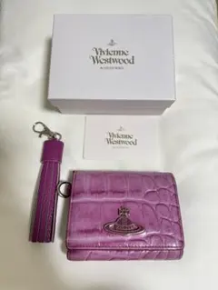 Item thumbnail for item f6f2b4f3-ec0c-4d4c-b8dd-20126ee416f5