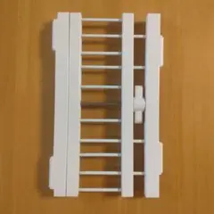 つっぱりすき間棚　小