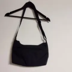 UNIQLO　ワンハンドルバッグ　2WAY ブラック　ユニクロのサムネイル