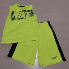 NIKE キッズ　上下セット Sのサムネイル