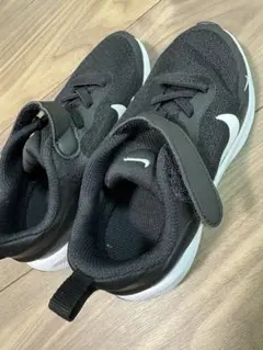 Nike ブラック スニーカー ベルクロ