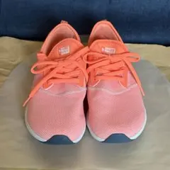 New Balance ランニングスニーカー　トレーニングスニーカー24cm