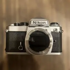 Nikon FE 一眼レフフィルムカメラ MD-12つきのサムネイル