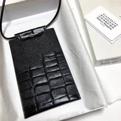 新品 マルジェラ 23aw ミニポーチ フォンポーチ 黒 クロコ　牛革 5328