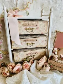 Item thumbnail for item 90a2d86b-182f-488a-90d7-5eb54c490cf7