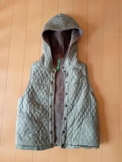オリーブグリーン キルティングベスト フード付き