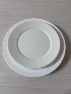 ホワイト 大、小皿8枚セット