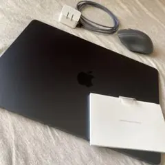 ほぼ新品☆M5 MacBook Air 13 カスタム 32GB +おまけ - メルカリ