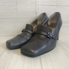 Item thumbnail for item 7c8561ec-9f42-42e1-8e03-6d7b65f20253