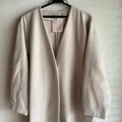 BEARDSLEY ベージュ 春　コクーンシルエット　軽いビアズリーコート