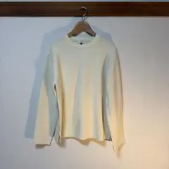 a.v.v クルーネック ニット アイボリー Mサイズ