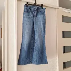 UNIQLO フレアデニムパンツ