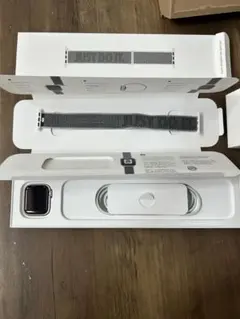 Apple Watch SE 第二世代 GPS MNL73J/A
