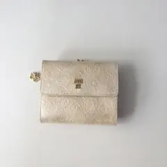 ANNA SUI ローズハート　口金二つ折り財布　ベージュ　巾着袋付きのサムネイル