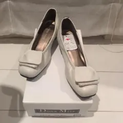 【美品】Dona Miss【ドナミス】EEE日本製レザーパンプス　22.5cmのサムネイル