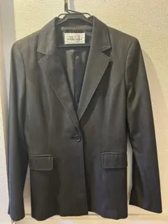 ダークグレー シングルボタンジャケットスーツ