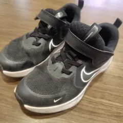 【NIKE 19センチ黒】キッズ スニーカー