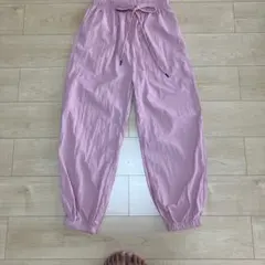 パラシュートパンツ