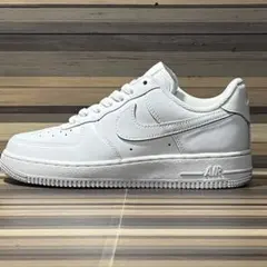 ナイキ ウィメンズ エア フォース 1 '07 23.5cm