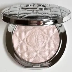 DIOR ディオールスキン フォーエヴァー グロウ ルミナイザー 03