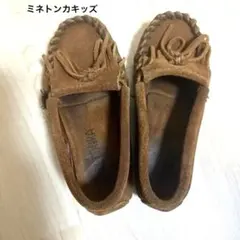 ミネトンカキッズ　16cm 革　フォーマルのサムネイル